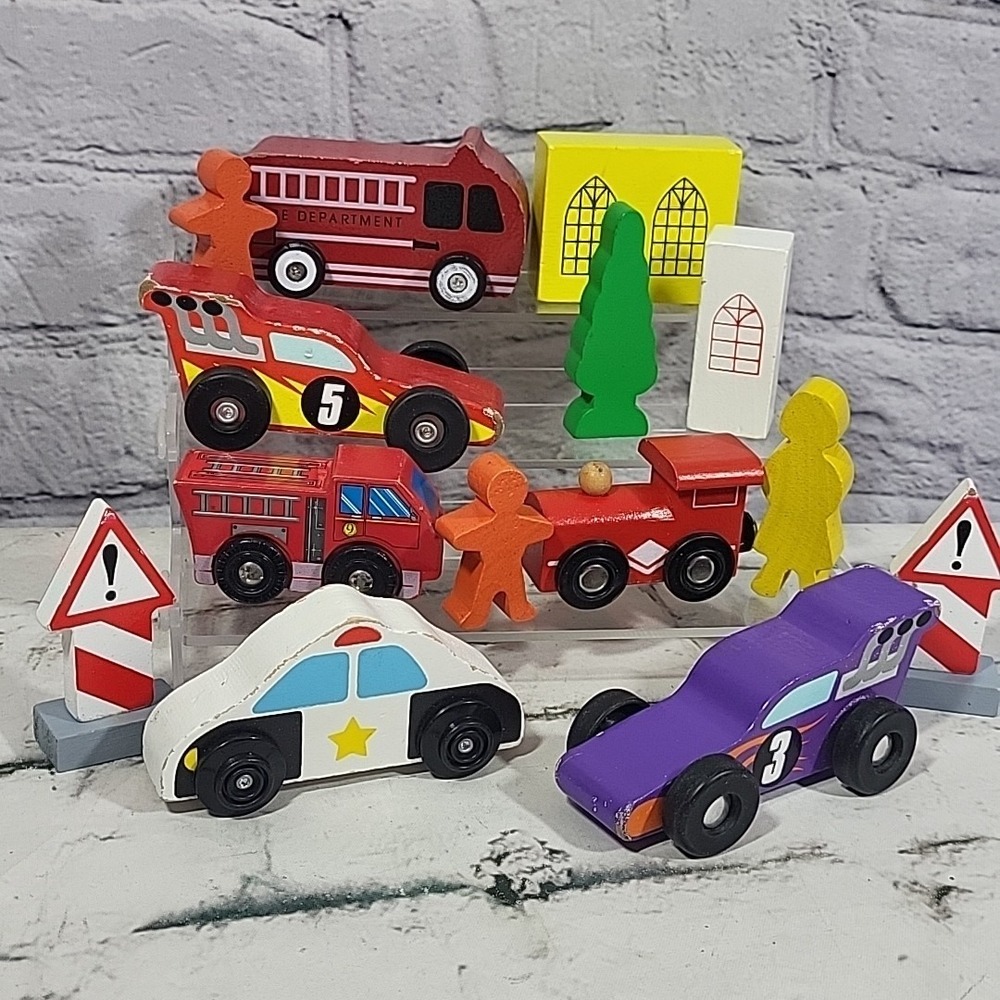 Wooden Cars Vehicle Lot People Blocks Figures Fire Engine Signs Train Read
